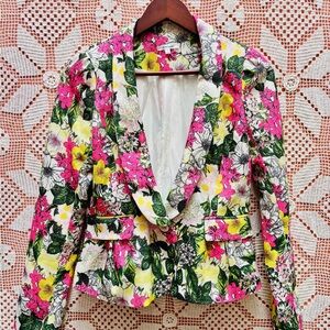 Valleygirl Floral Cropped Blazer Size 10
